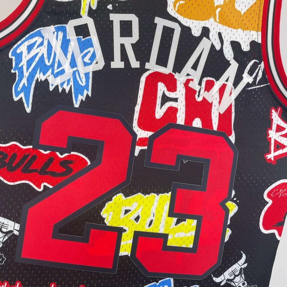 Chicago Bulls Michael Jordan #23 Throwback Street Graffiti 1997-98 Hardwood Classics Jersey-Pro Kit Vault | Brand New 26/27 Sports Jerseys